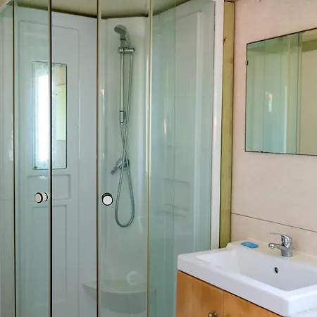 Parque De Campismo Orbitur 캠프장 *